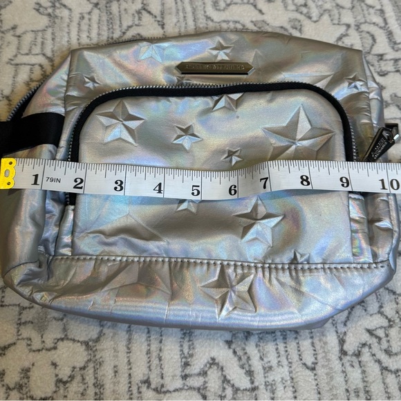 Aimee Kestenberg Quilted Makeup Bag silver with stars - Picture 7 of 8